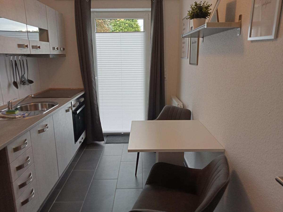 Ferienhaus Am Binnenhafen Emden Exteriör bild