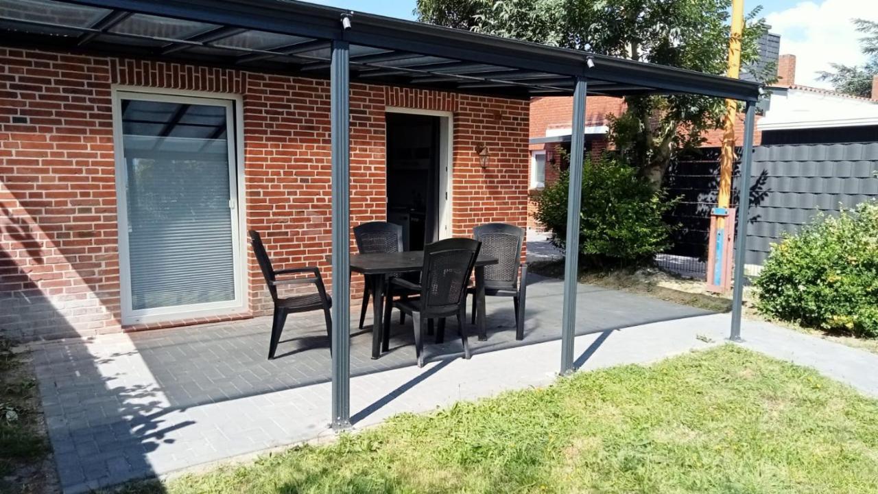 Ferienhaus Am Binnenhafen Emden Exteriör bild